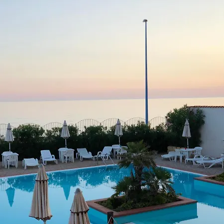 Отель Antica Perla 4*