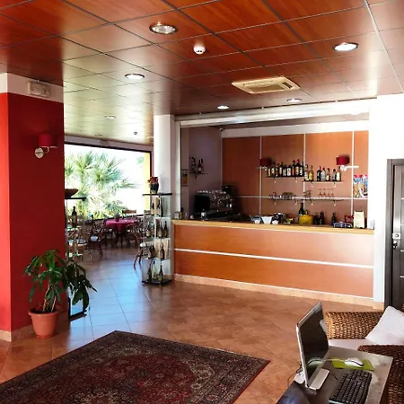 Отель Antica Perla 4*